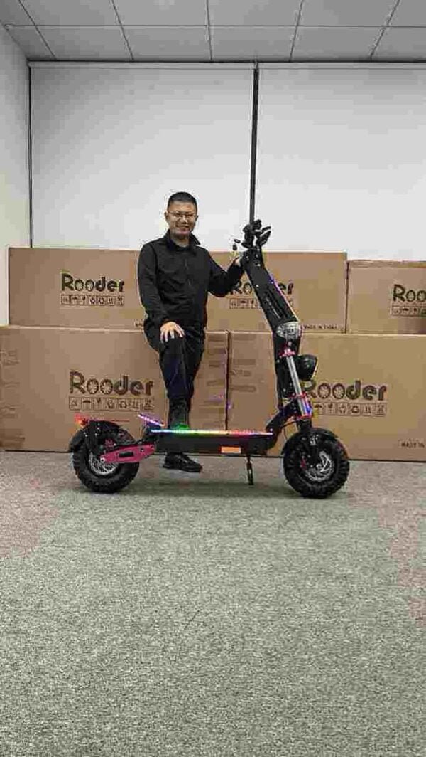 scooter bezorging fabriek