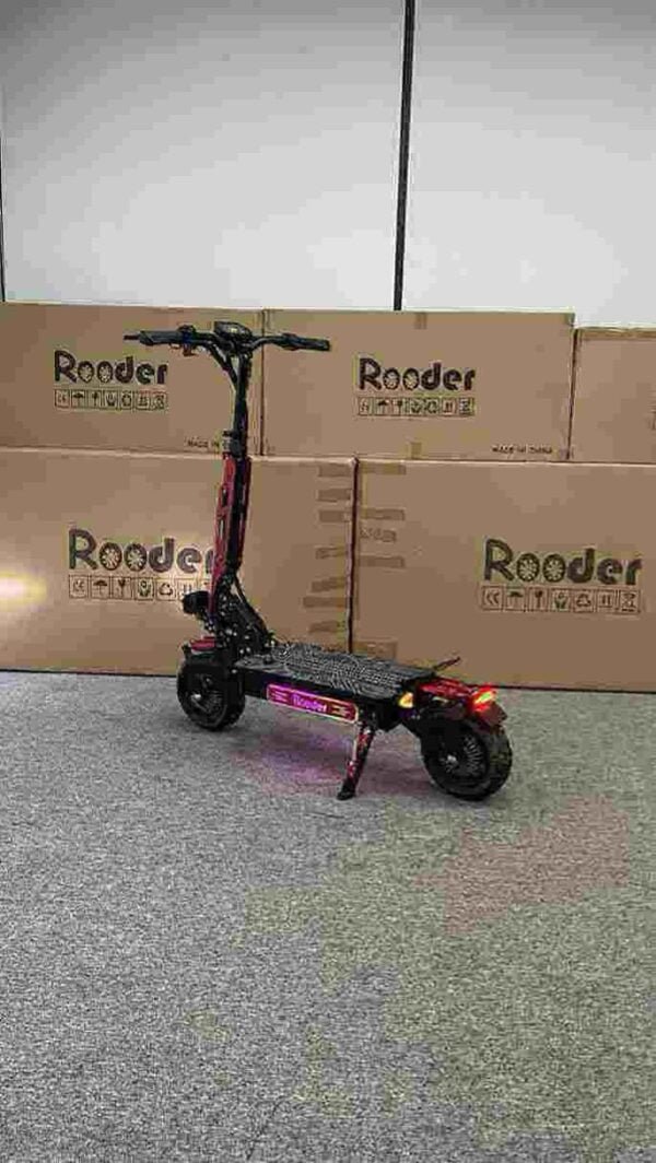 scootmobiel roze fabriek